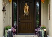 How to make a fall door decoration – Create a festive autumn entrance