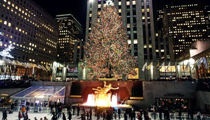 When Does NYC Start Decorating for Christmas 2018 Get the Inside Scoop