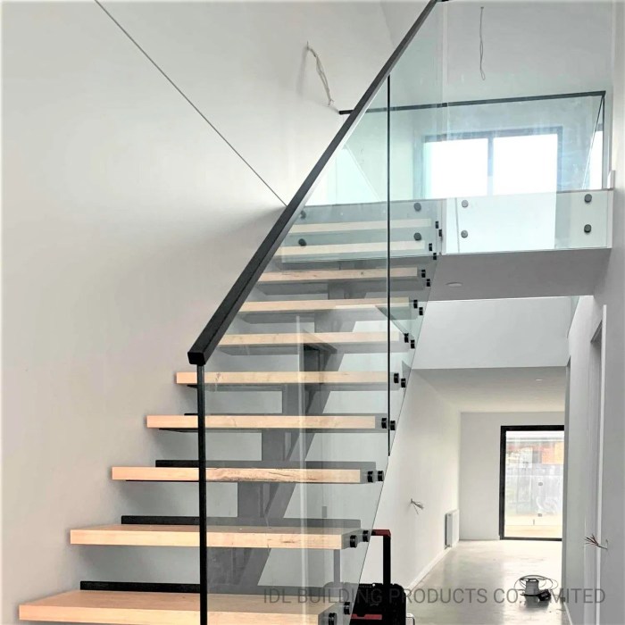 Glass staircase wall modern interior decor designs steel wood stair stairs graceful overall impact ideas stairway stairwell panels house structure